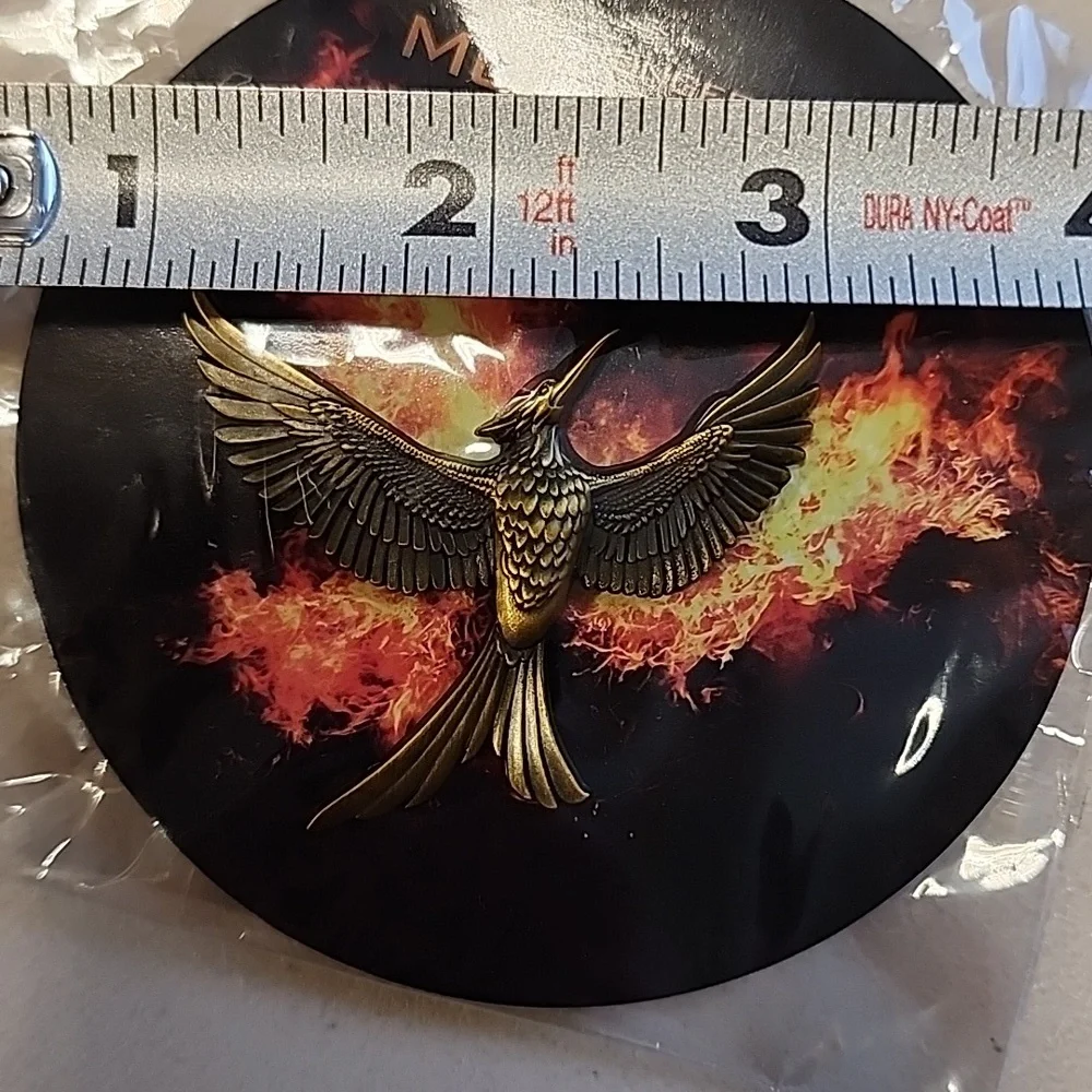 Mockingjay Collectors Pin - Picture 4 of 4